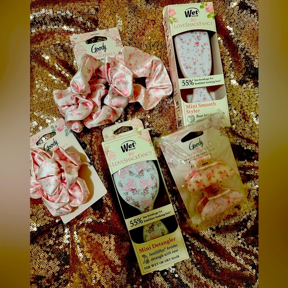 GoodyxLoveShackFancy Hair Accessories: MiniBrushes, L/S ElasticBows, MiniClips🎀💫 - Picture 1 of 13